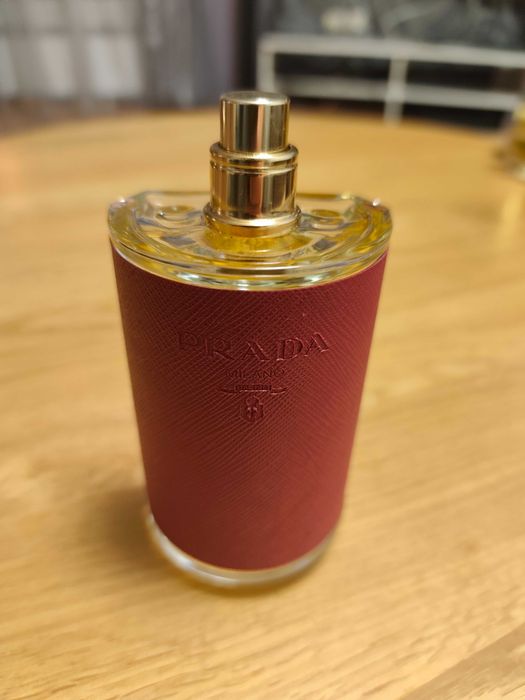 Дамски парфюми Prada CK one Escada