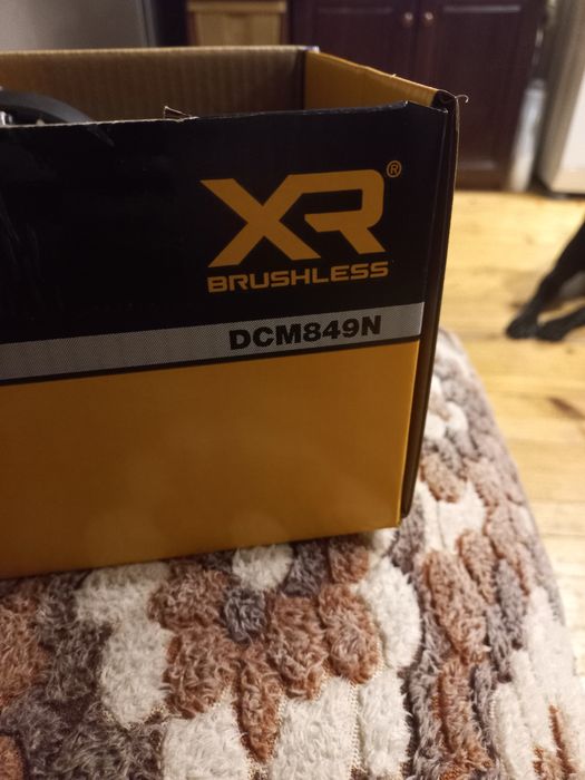 Полираща машина dewalt