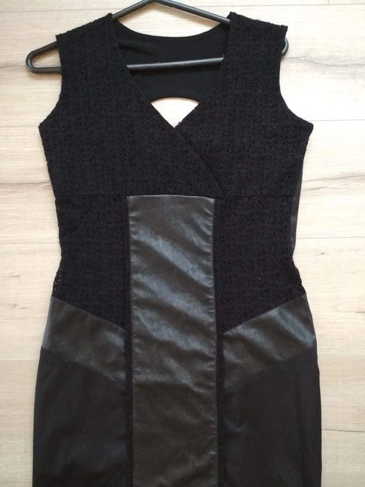 Стилни елегантни черни рокли JUNONA