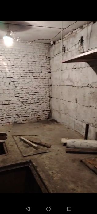 Продам гараж в обществе