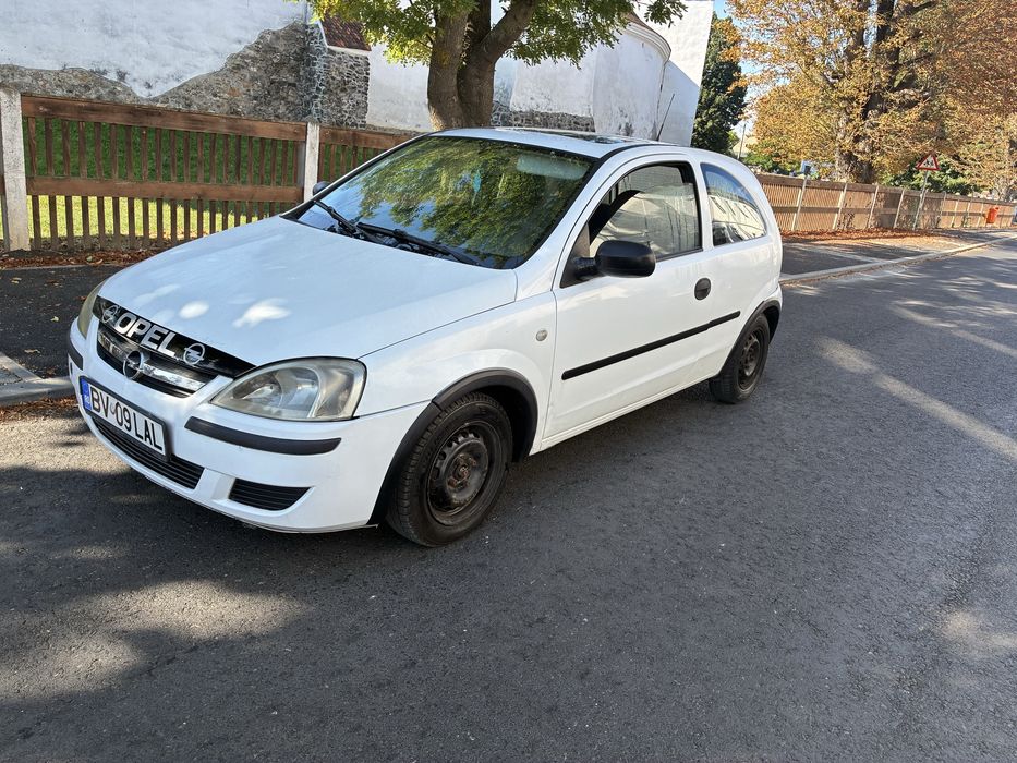 Vand Opel Corsa C /2005 / 1.0 benzina