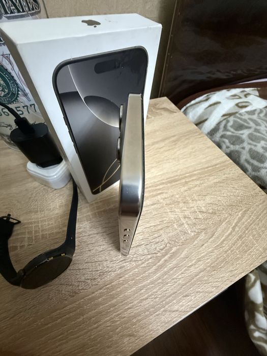 Apple iphone 16 PRO MAX 256