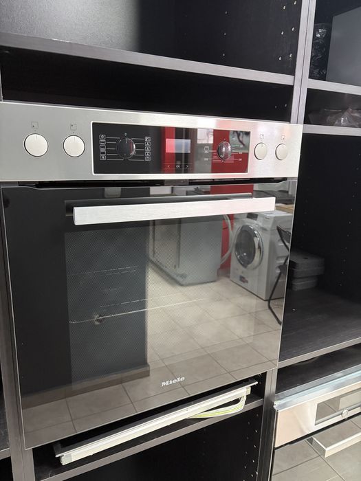 Miele H 2267 1IP Фурна за вграждане с керамичен плот / Пиролиза/24 м г