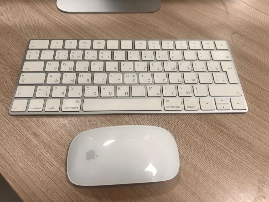 iMac 21 inch 2017 Apple Magic Mouse, Keyboard