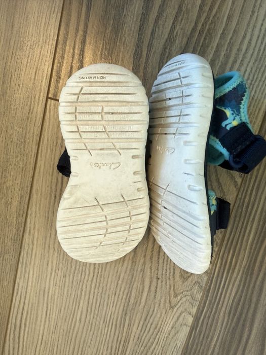 Сандали Clarks 25 момче