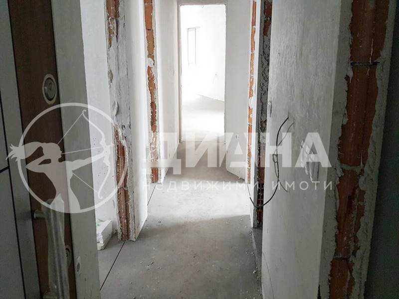 Продава се Четиристаен апартамент в Пловдив, Кършияка - 134 кв.м за 2000 €/кв.м - Снимка #3