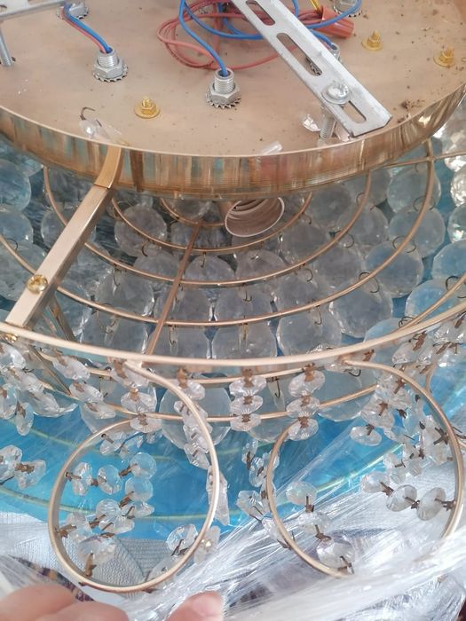 Люстра на 20кв.м -25 КВ.м