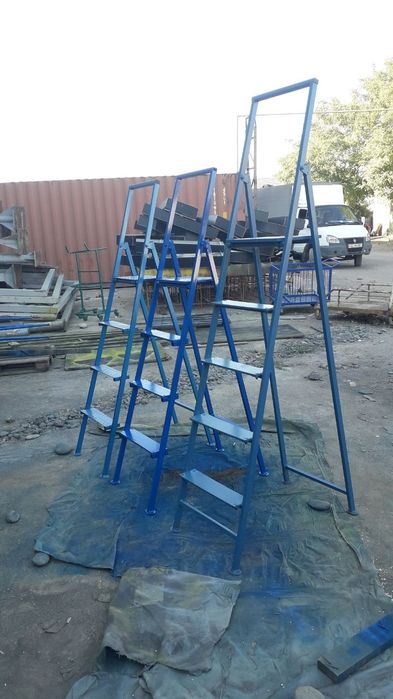 Стремянки для дома и сада.