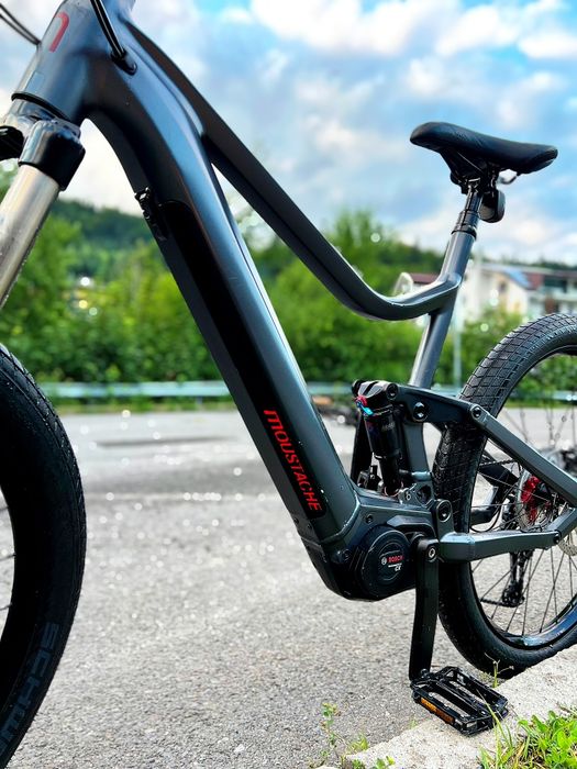 Bicicleta electrica/ E-bike Moustache – Bosch Performance Line CX