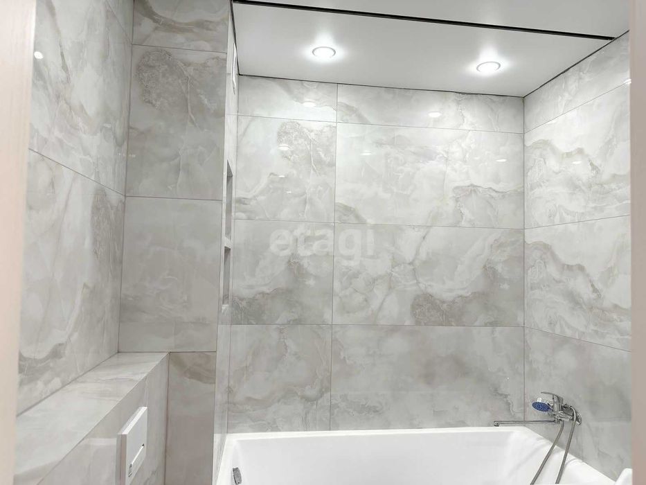 Продам 2 комнатную квартиру