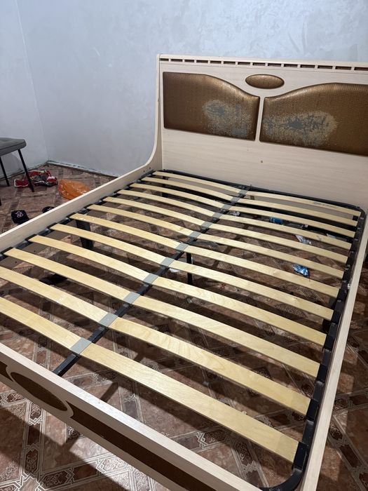 Двуспальная кровать 160х200