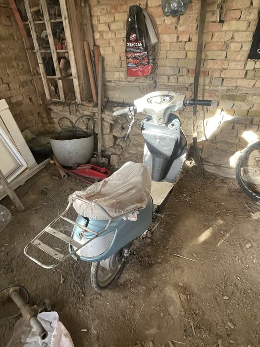 Продавам скутери и тротинедка