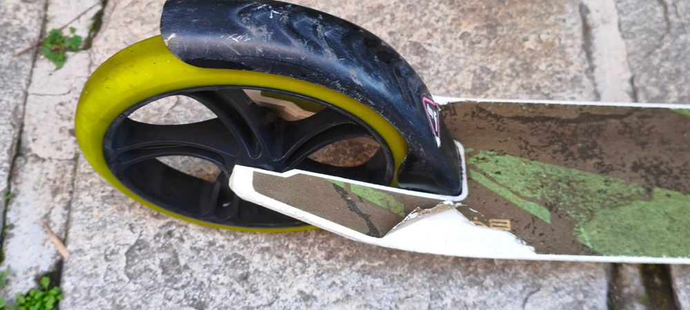 Алуминиева сгъваема тротинетка BYOX