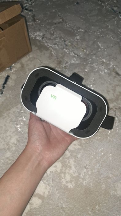 Vr ochki telefon qoyadigan