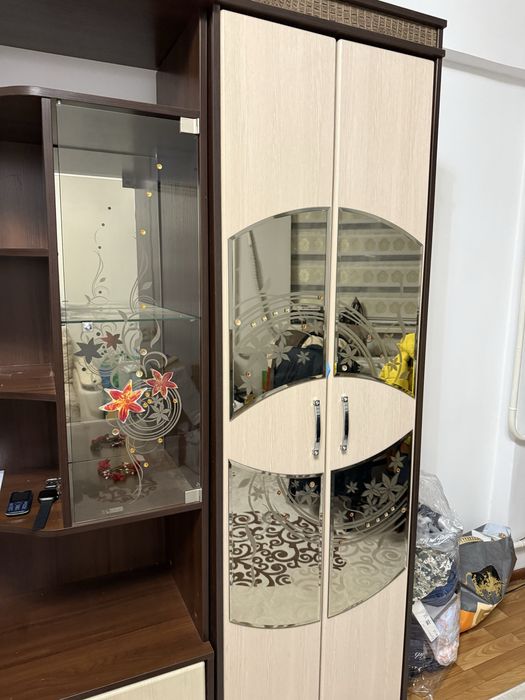 Стенка горка для гостинной