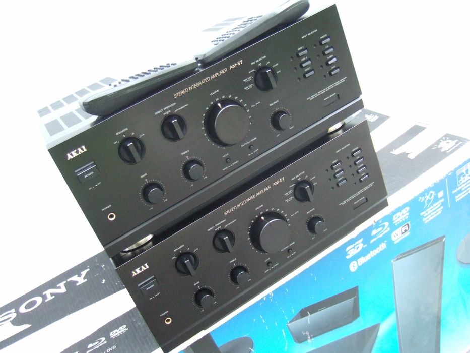 Amplificatoare Akai AM-57 [ Doua Aparate De Elita Cu telecomenzi ]
