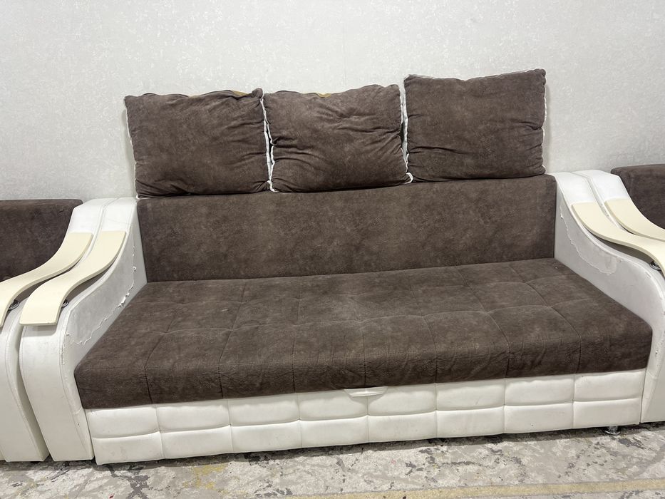 Продам диван б/у,  в хорошем состоянии. Самовывоз.