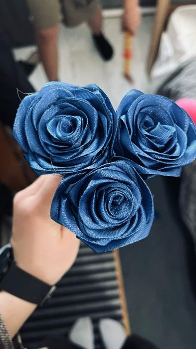 Роза из атласных лентах