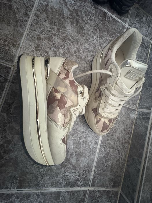 Обувки Guess 36 номер