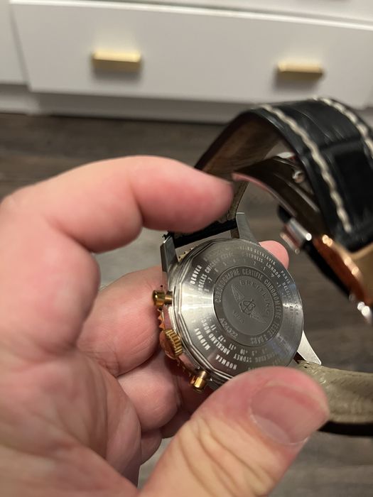 Механические часы типо Breitling