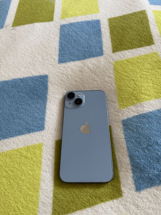 Продам Iphone 14