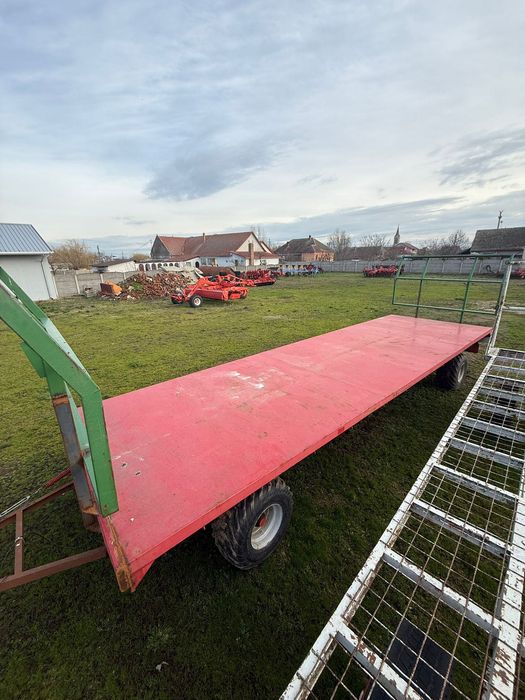 Remorcă transport baloți 8 x 2,4 m