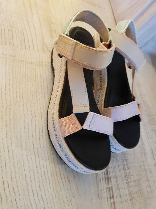 Tommy Hilfiger  сандали