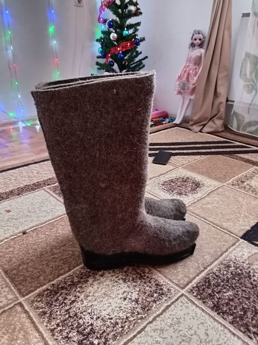 Валенки и ушанка