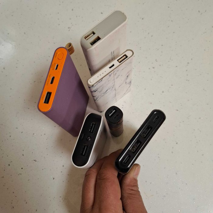 Зарядни батерии за телефони нов работещи