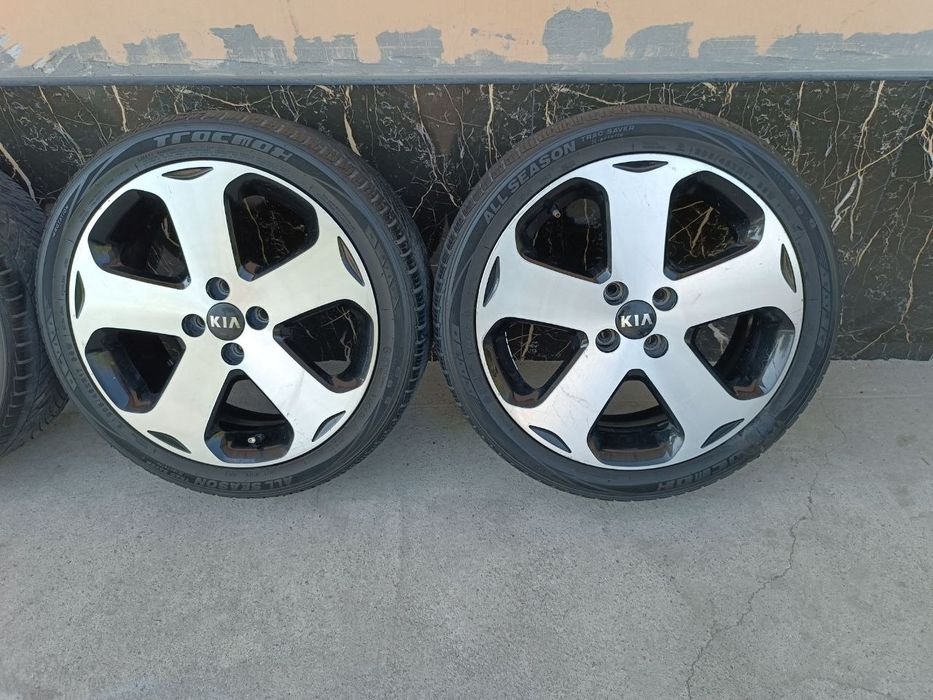 Kia Rio Diska Sotiladi Holati yaxshi 205 45 R17