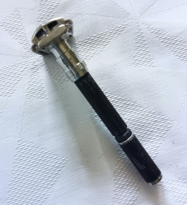 Самобръсначка Gillette Super Adjuatable.