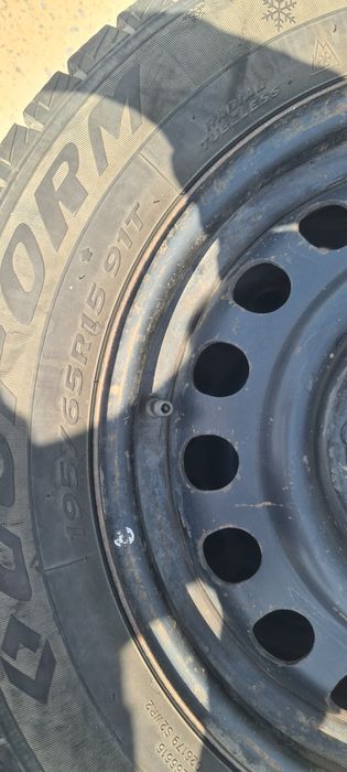 Зимние резины с железной диской