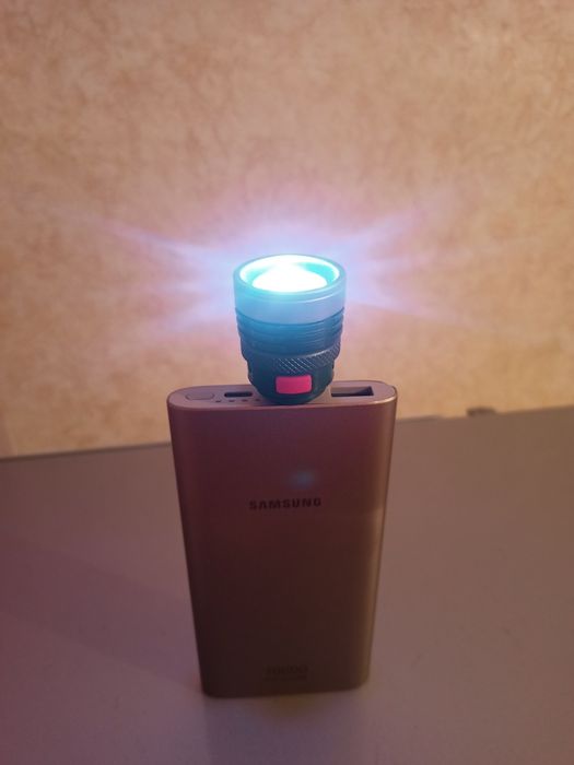 Продам фонарик USB
