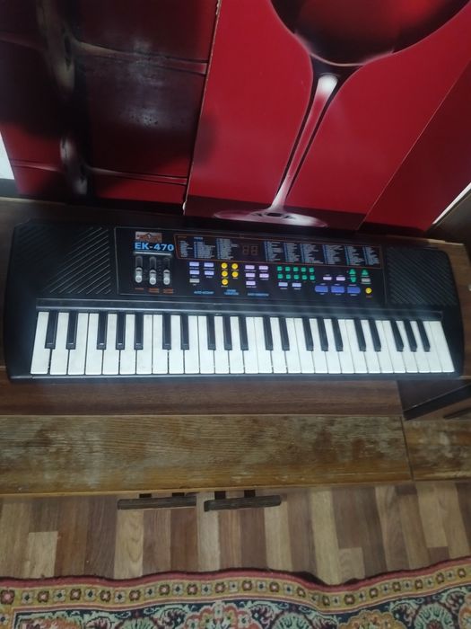 Продаётся, продаётся, продаётся