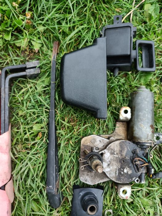 Части за Мерцедес 124 комби