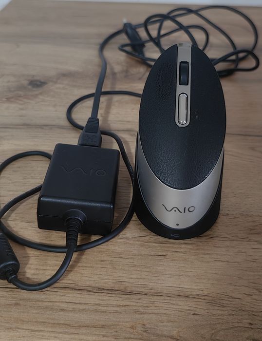 Sony Vaio Bluetooth Laser Wireless Mouse VGP-BMS77