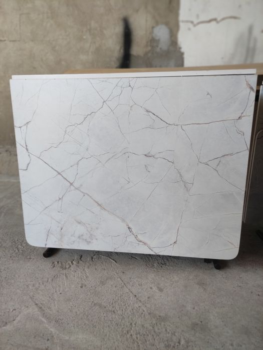 Продам книжный стол