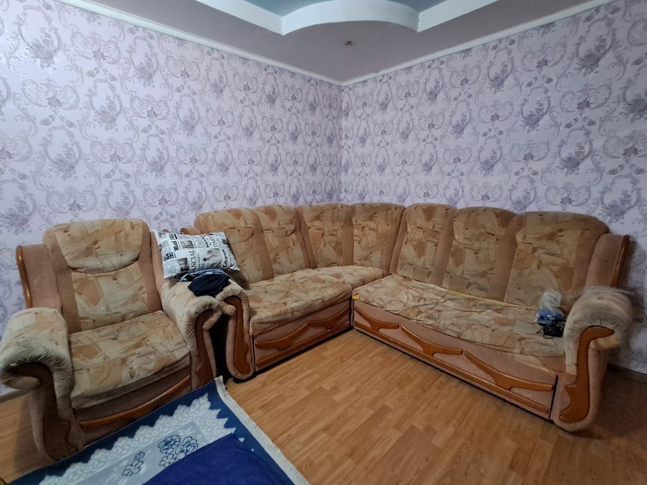 Отдам даром диван
