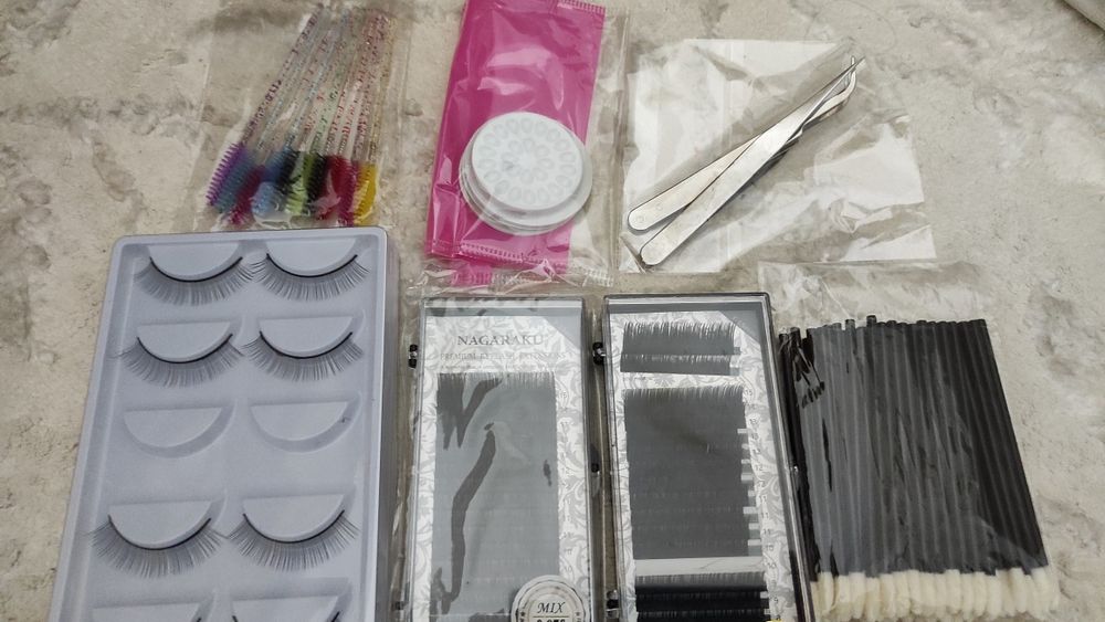 Тренировъчна глава и материали за миглопластика