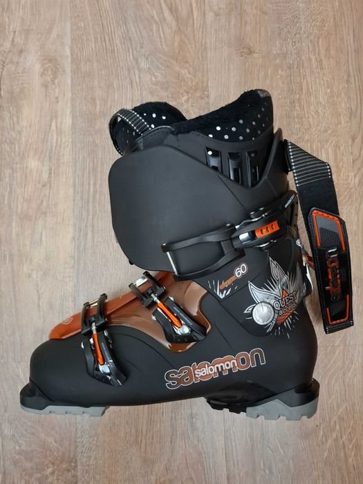 Clăpari Salomon Quest Access 60 W ,ideali pentru începători și intermediari.