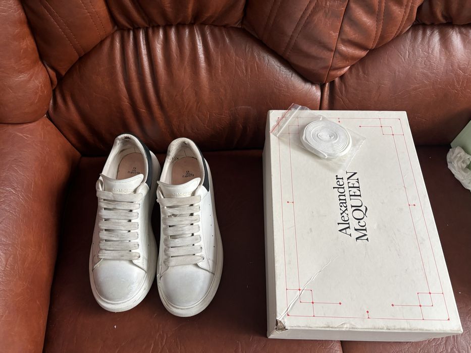 Alexander Mcqueen white full box