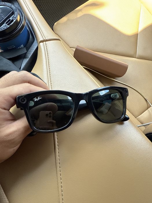 RayBan Meta.    .