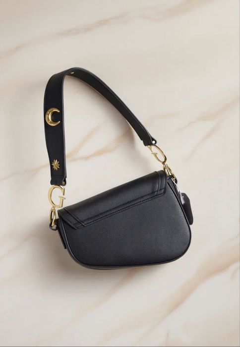 Брендовая сумка Guess