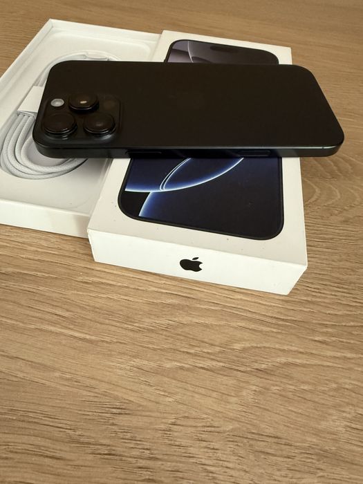 iPhone 16 Pro Max Graphite 256GB-Като нов 98% батерия