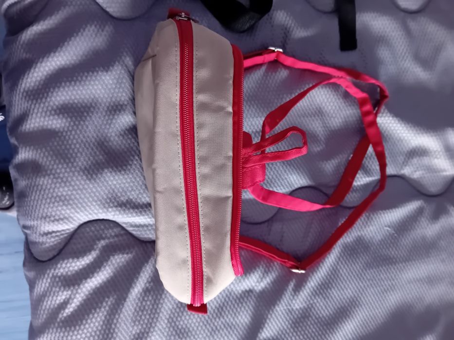 Дамски чантички за кръст