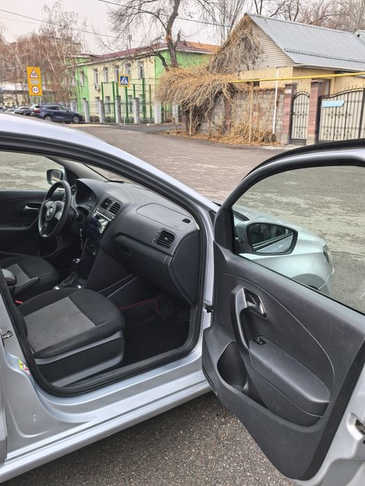 Volkswagen Polo 2015г.