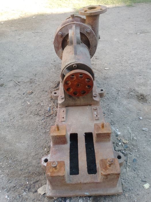 Сув насос редактори сотилади