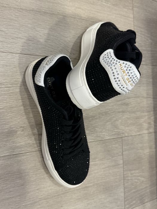 Сникърси Kurt Geiger