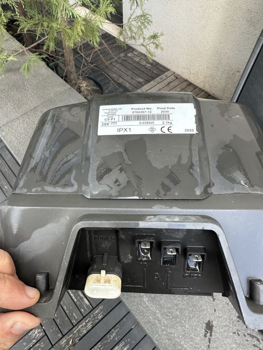 Husqvarna auto mower 105 robot tuns iarba