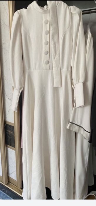 Ақ көйлек с жакетом